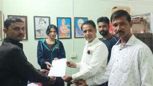 वन्यप्राण्यांच्या दहशतीमुळे शेतीला दिवसा वीज द्या; काँग्रेस-शिवसेना (उबाठा) सह शेतकऱ्यांचे महावितरणला निवेदन